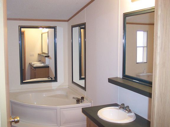 Jet tub?Master bath