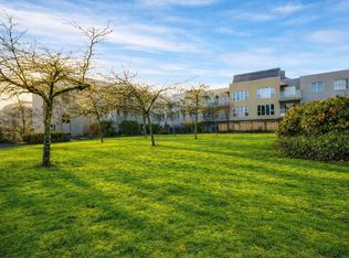 7800 Saint Albans Rd #317, Richmond, BC V6Y3Y5