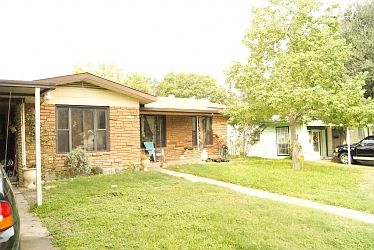 1st image of 527 Adrian Dr