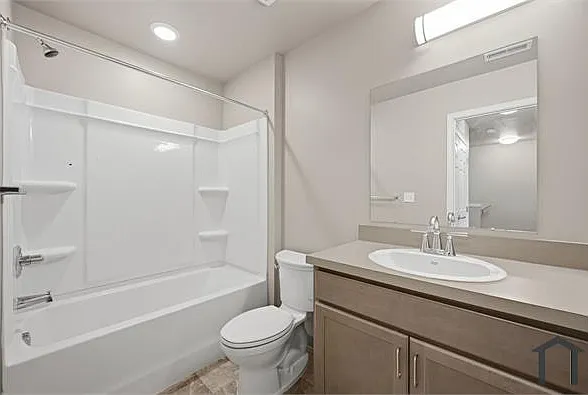1517 Avenue A #2 — Photo 30