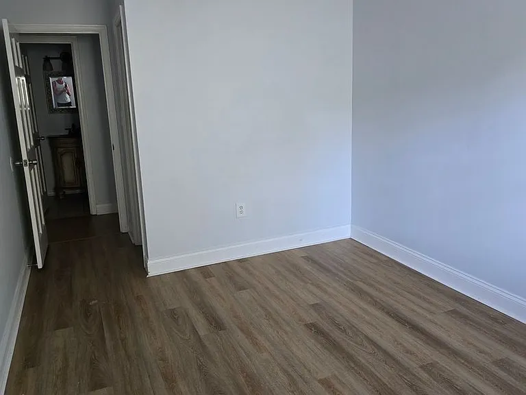 612 E Church St — Photo 22
