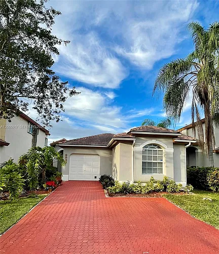 9929 NW 29th Ter Photo 1