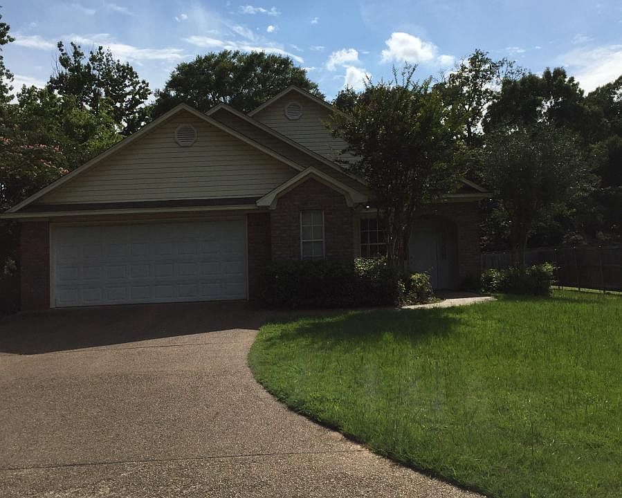 1st image of 2807 Waubun St