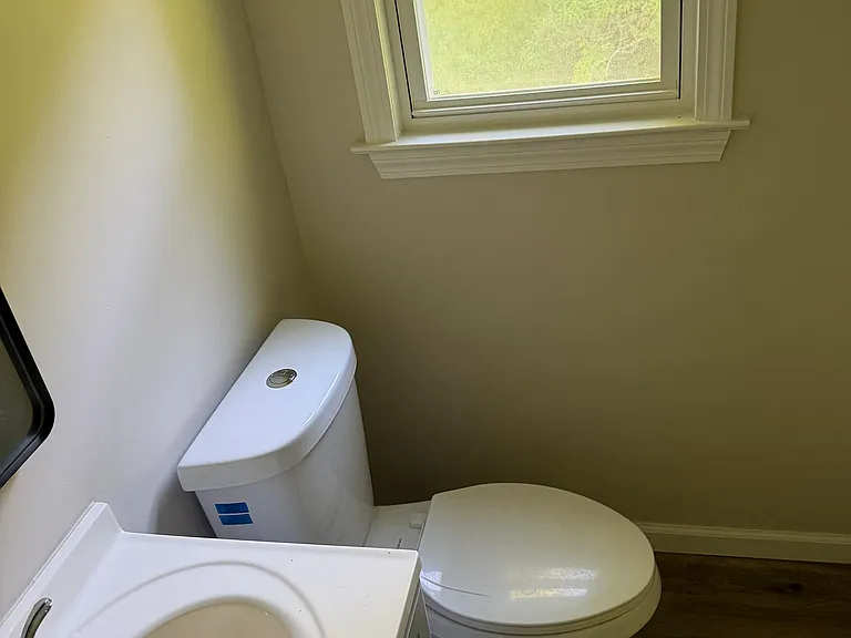 84 Higbie Dr — Photo 10