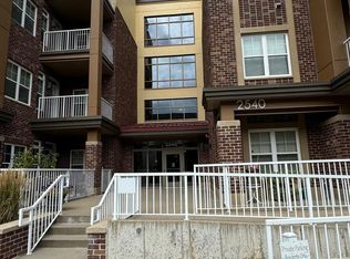 2540 38th Ave NE UNIT 404, Saint Anthony, MN 55421