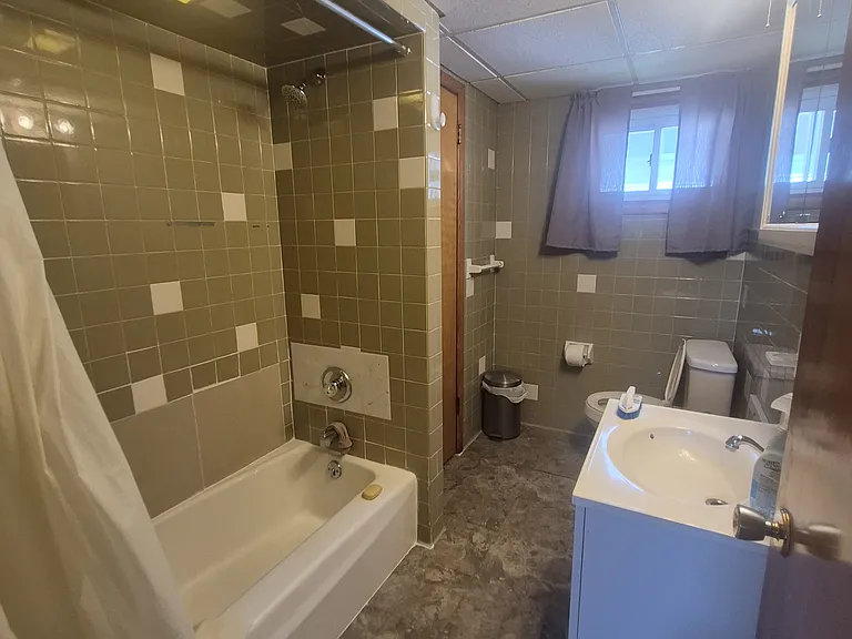 209 Railroad St — Photo 7
