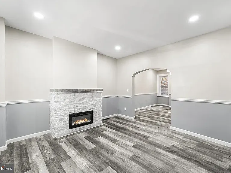 491 Stuyvesant Ave — Photo 3