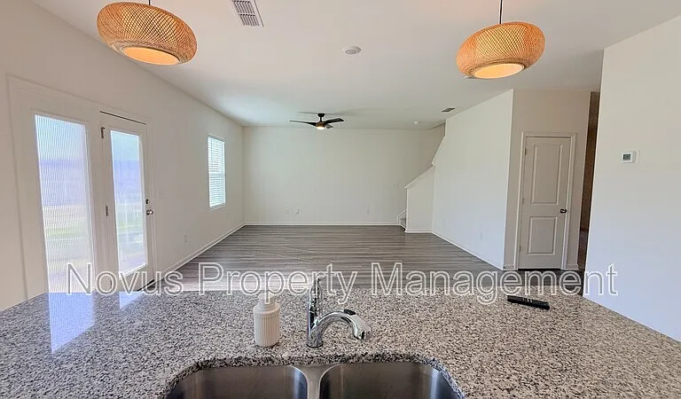 8 Borland Rd — Photo 3