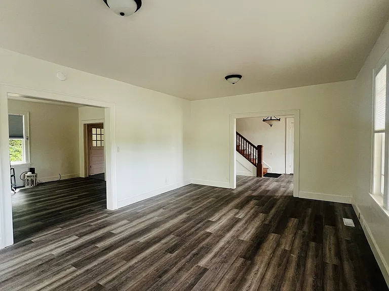 812 Tyler Ave #6 — Photo 15