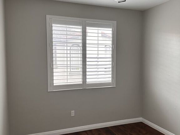 3rd image of 310 Sunset Way Unit 1