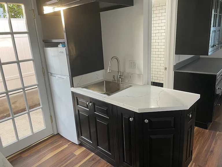 407 Naranja Dr #D — Photo 6