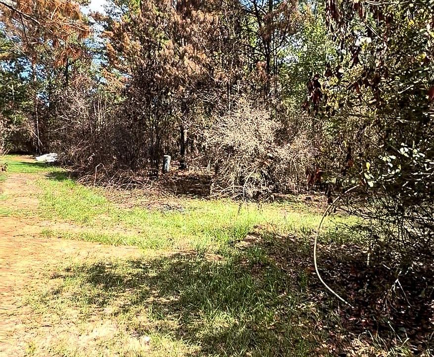 2nd image of 601 Oak Ridge Rd
