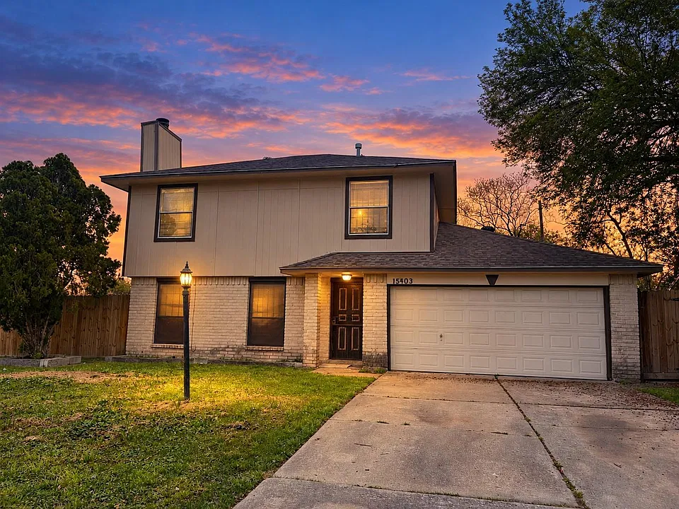15403 Bow Ln