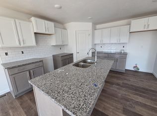784 Hoffman Hills Blvd, Willard, MO 65781