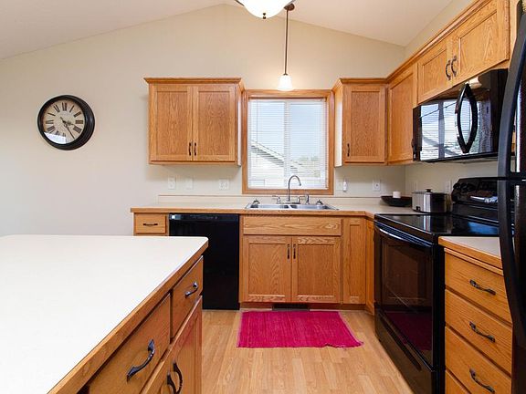 5th image of 1517 Park View Ln NE