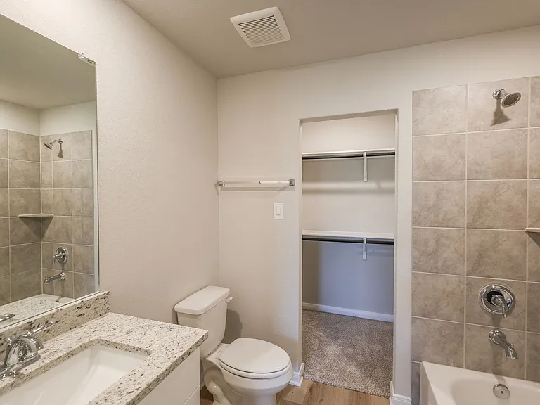 8343 Runner Rdg #101 — Photo 13