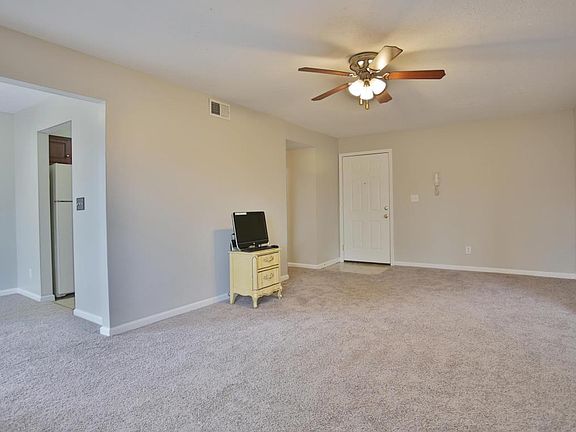 5th image of 4208 Wisteria Landing Cir #300-5