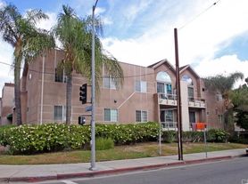 5620 Yolanda Ave, Tarzana, CA