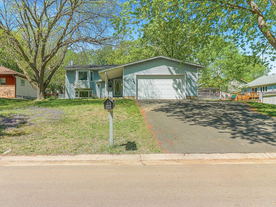 1st image of 2515 Belmont Ln E