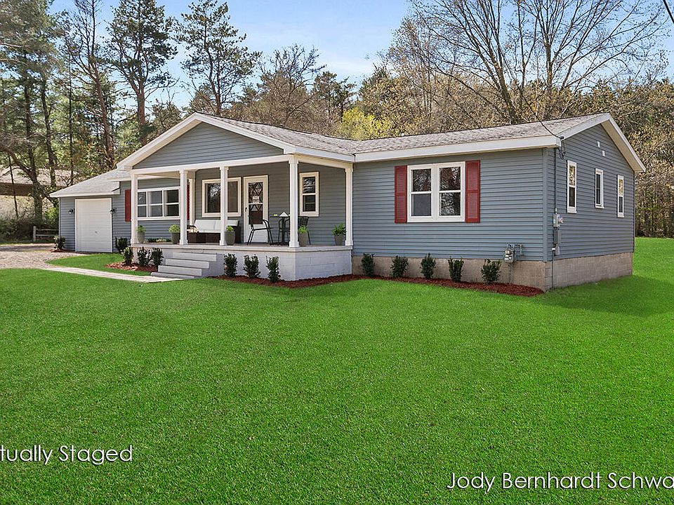 1st image of 5561 Sunfish Lake Ave NE
