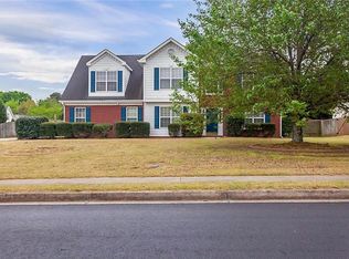 988 Rolling Meadows Dr, Loganville, GA 30052