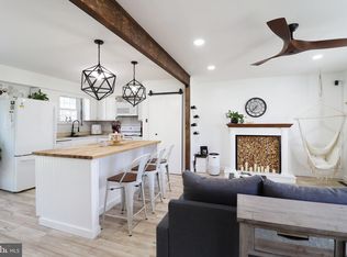 12 Allison Ln, Newark, DE 19711