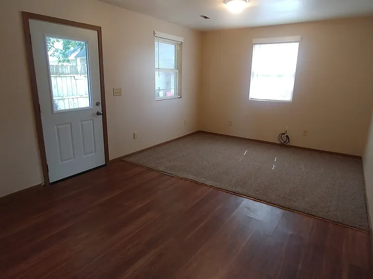 207 N Elm St #207 — Photo 16