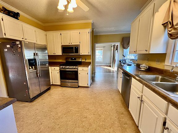 4th image of 207 Saint Augustine Dr