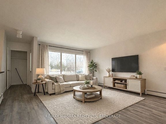 4th image of 1544 Stockton Ln