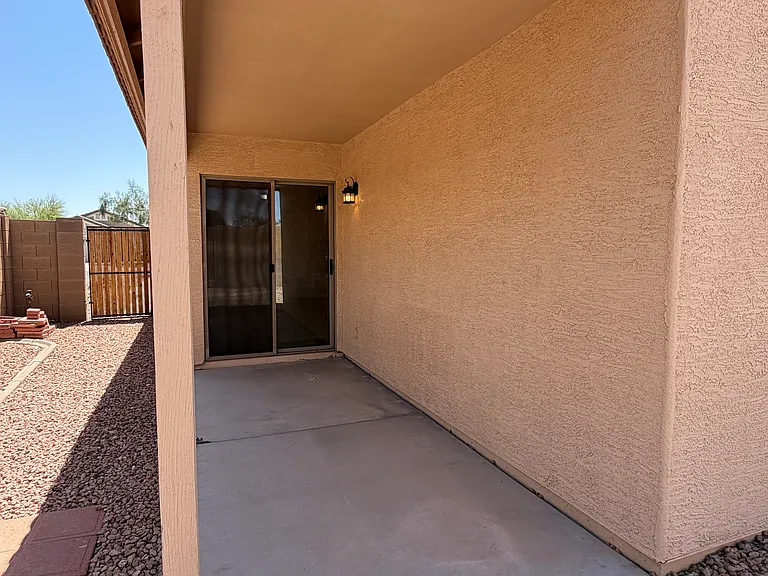 11402 W Hutton Dr — Photo 35