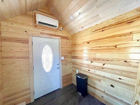 3rd image of 99 S Mount Olive Retreat