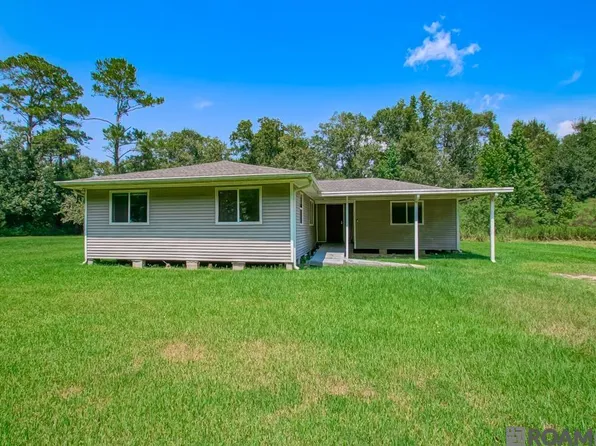 14307 Piedescalzo Ln, Hammond, LA 70403