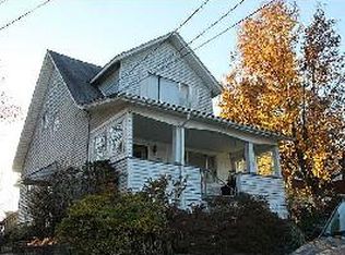 27 N 4th St, Clairton, PA 15025