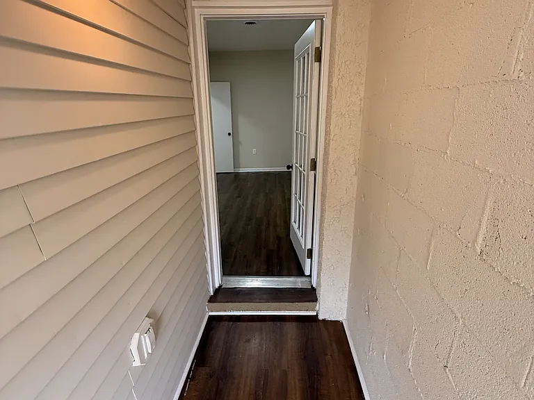 1504 Isherwood St NE — Photo 14