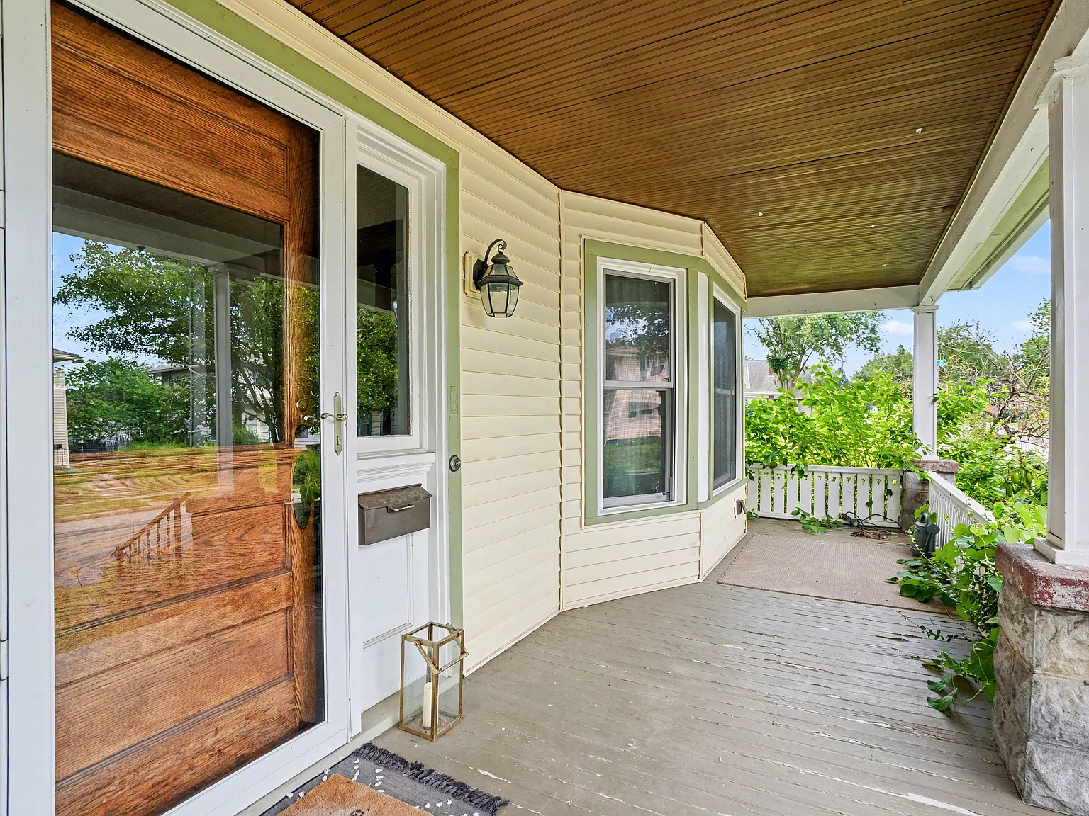 3 bed, 3.0 bath, 1728 sqft, $2,299 — Photo 3