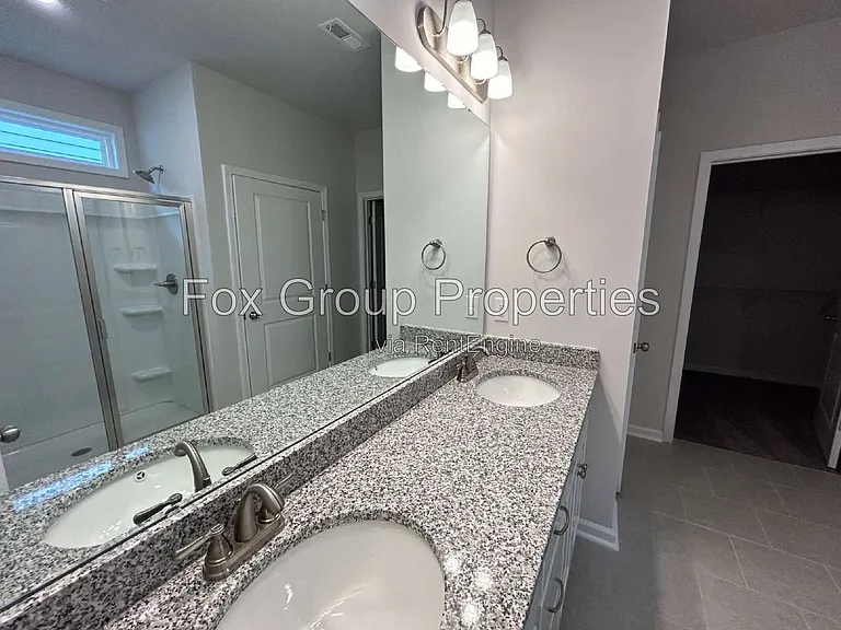 8236 McCormick St — Photo 11