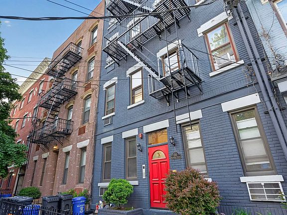 3rd image of 230 Bloomfield St APT B1