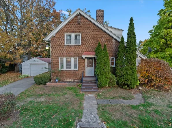 1589 Hampton Rd, Akron, OH 44305