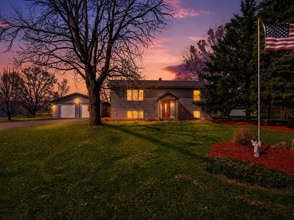 7481 State St, Clear Lake, MN 55319