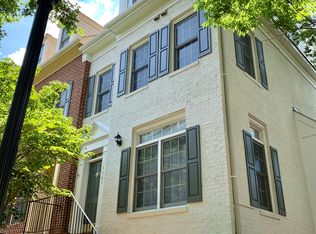 8861 Ashgrove House Ln, Vienna, VA 22182