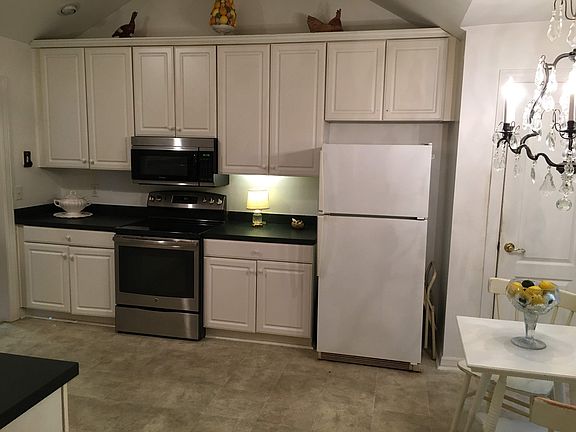 4th image of 2561 Devon Valley Dr