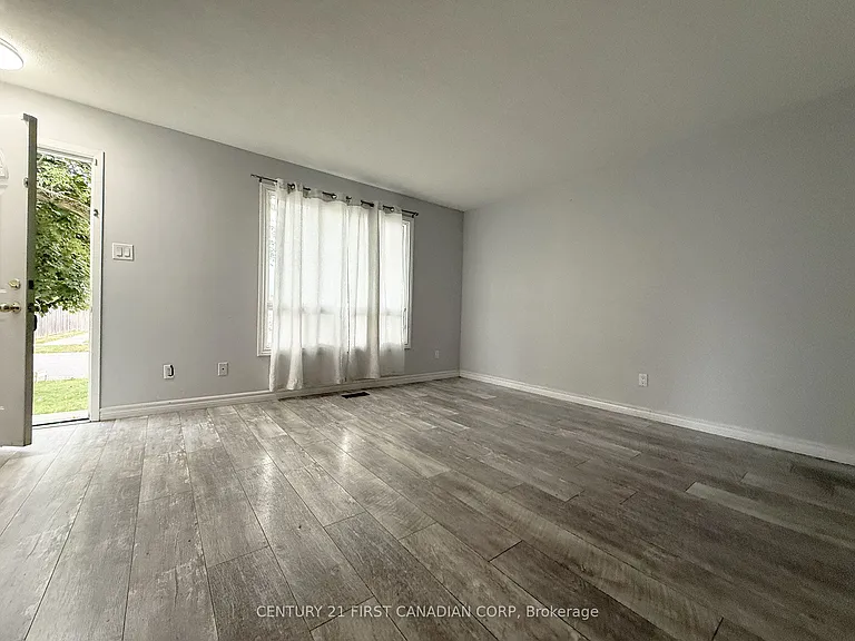 105 Patience Cres — Photo 5