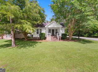 402 Auburn Rd, Glennville, GA 30427