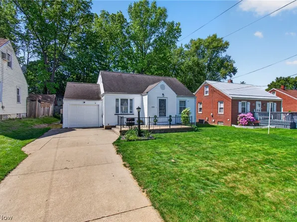 1208 39th St NW, Canton, OH 44709
