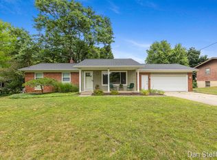 841 Elmdale St NE, Grand Rapids, MI 49525
