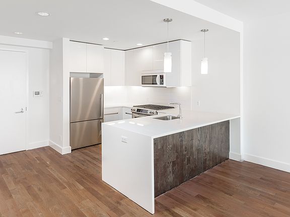3rd image of 11-25 45th Ave #6F