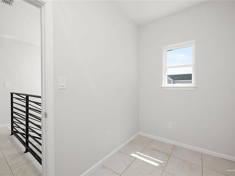 5407 N Crown Point — Photo 17