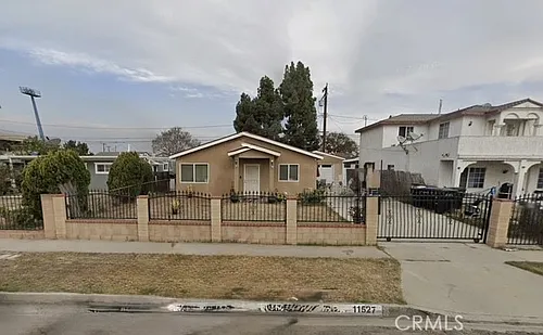 11527 College Dr Photo 1