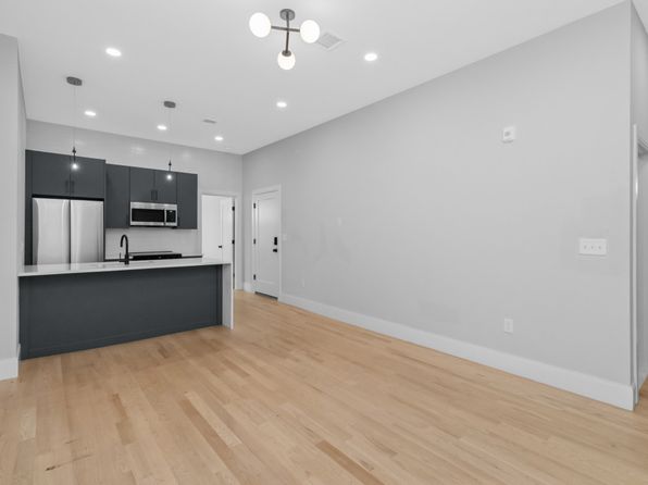 516 Sumner St Floor 2