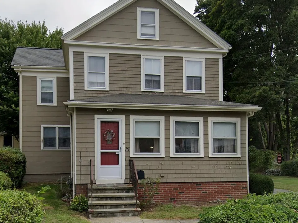 15 Curve St
